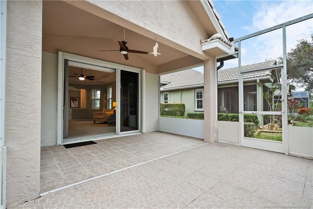 Photo of 600 NW Red Pine Way