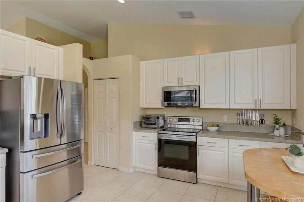 Photo of 2802 SE Stonebriar Way