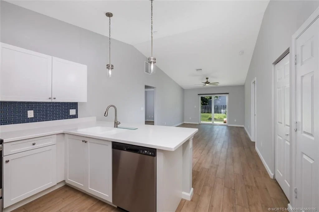 Photo of 5245 SE Channel Drive