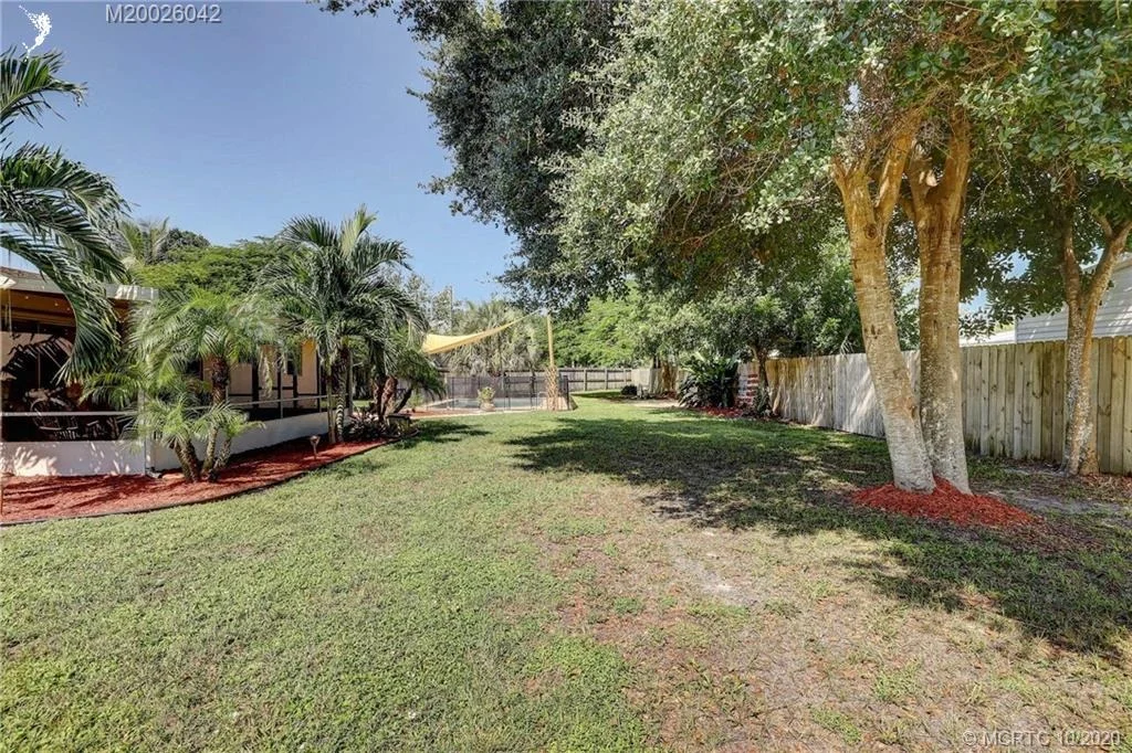 Photo of 1123 SE Alamanda Lane