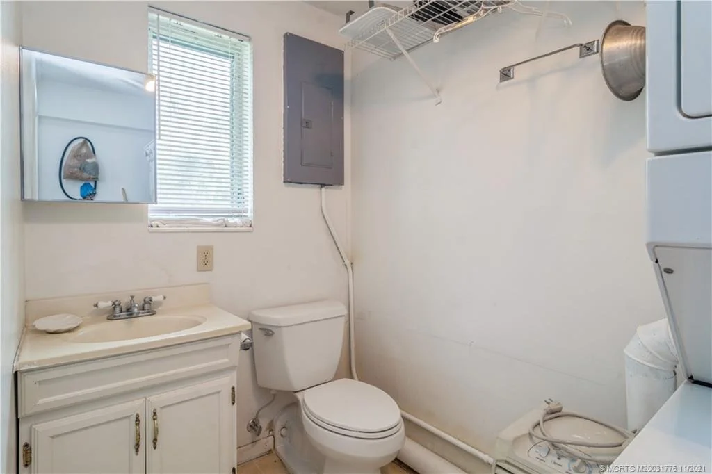 Photo of 123 SW Hideaway Place