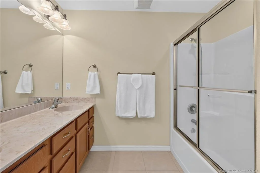 Photo of 184 Nettles Boulevard