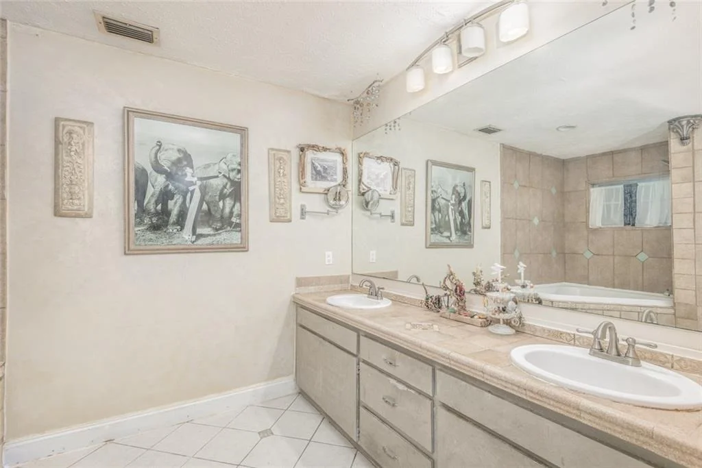 Photo of 1128 NW Fork Road
