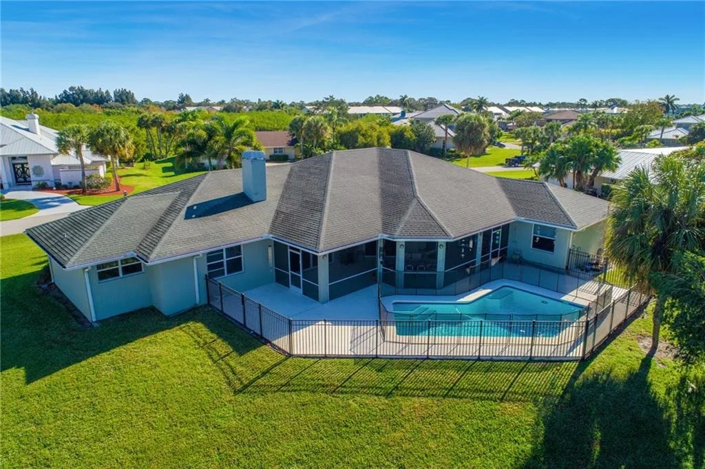 Photo of 2340 NW Bay Colony Drive