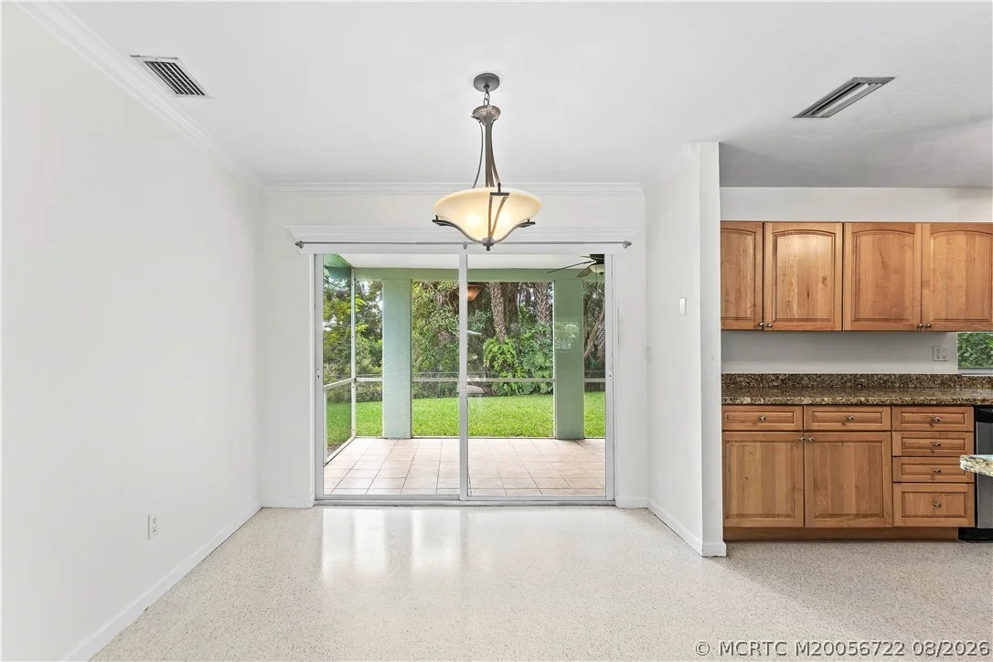 Photo of 502 SE Edgewood Drive