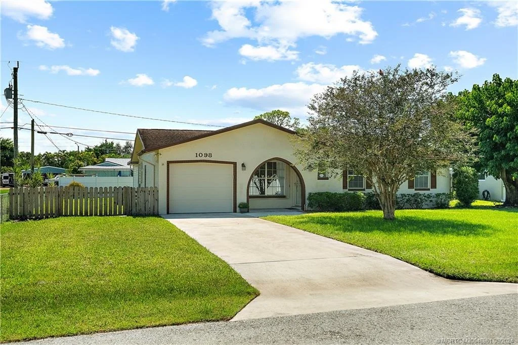 Photo of 1098 NW 13th Street