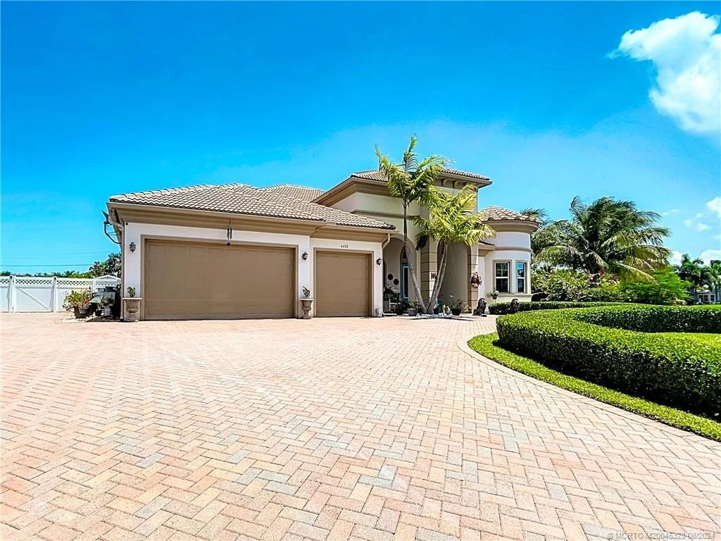 Photo of 4459 SE Bayshore Terrace