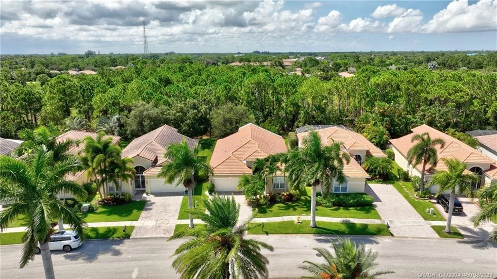 Photo of 6655 SE Twin Oaks Circle
