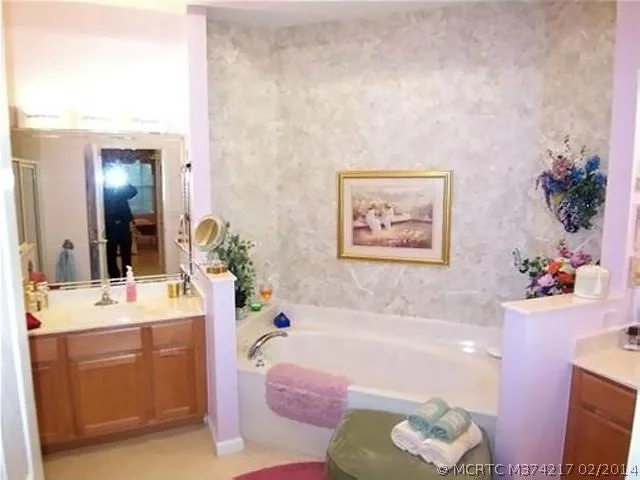 Photo of 780 NW Red Pine Way
