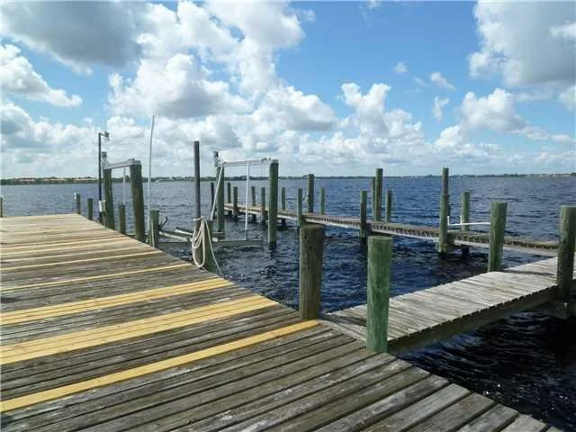 Photo of 2480 NW Britt Road