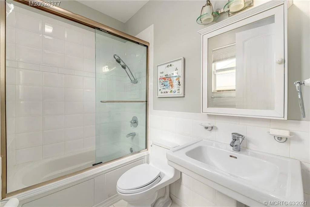Photo of 5722 SE Nassau Terrace