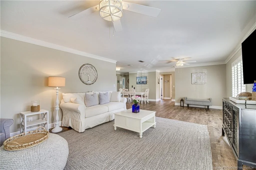 Photo of 1119 NW Fork Road