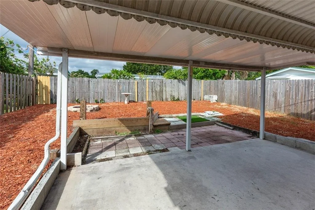 Photo of 414 SE Fini Drive