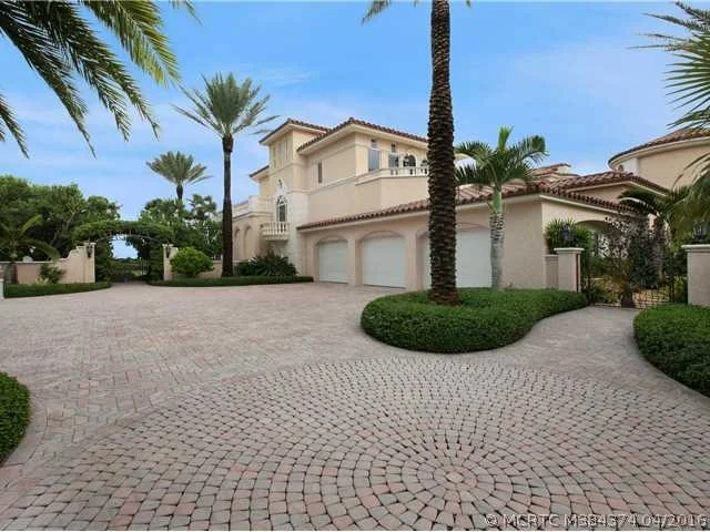 Photo of 2976 SE Dune Drive