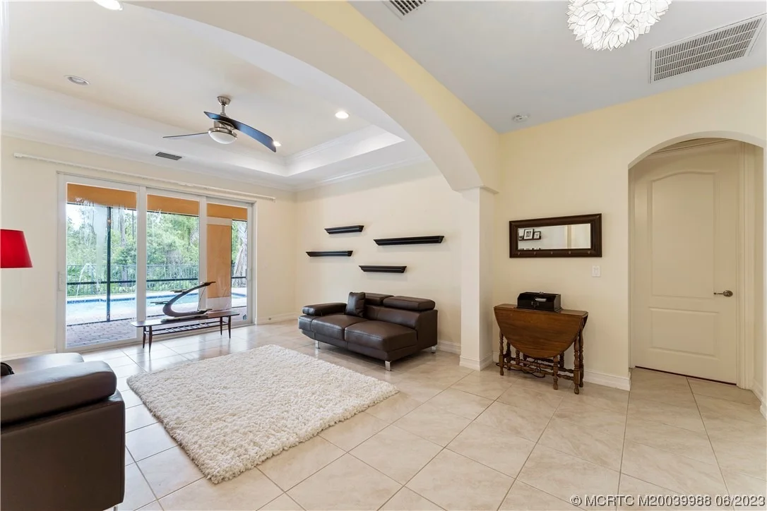 Photo of 155 SW Cocoloba Way