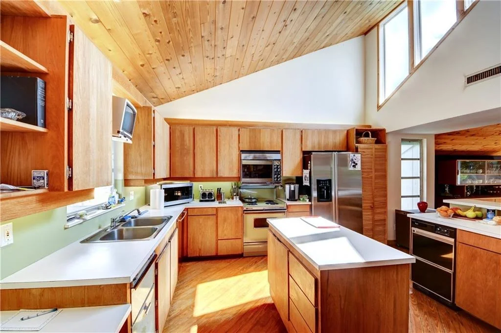 Photo of 951 NW Sunset Terrace
