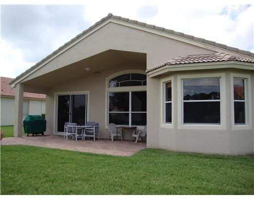 Photo of 1672 SE LAKE LEGACY Way