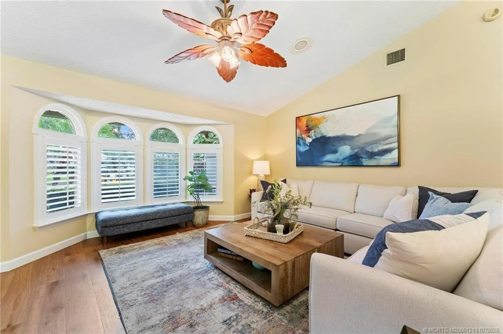 Photo of 2087 SW Danforth Circle
