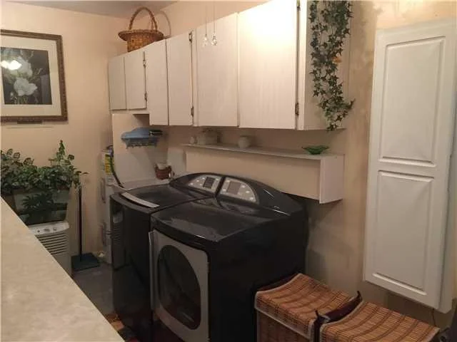 Photo of 5555 SE Orange Street