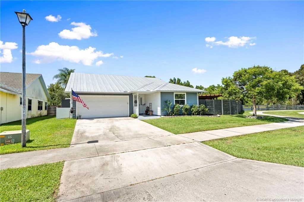 Photo of 4401 SE Satinleaf Place