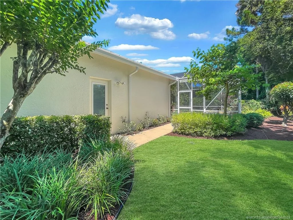 Photo of 8020 SE Sequoia Drive