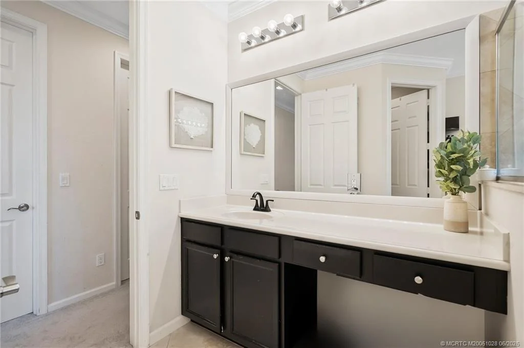 Photo of 6046 SE Split Oak Trail