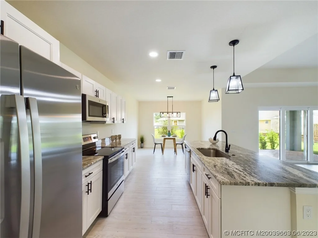 Photo of 9181 100th Avenue