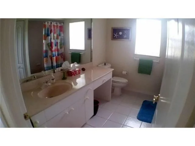 Photo of 6888 Bronte Circle
