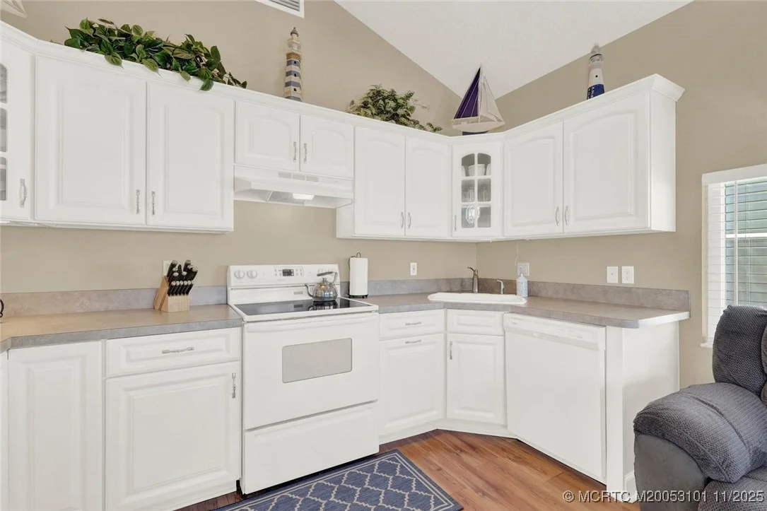 Photo of 114 Nettles Boulevard
