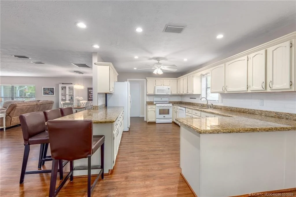 Photo of 1707 SW Buckskin Trail
