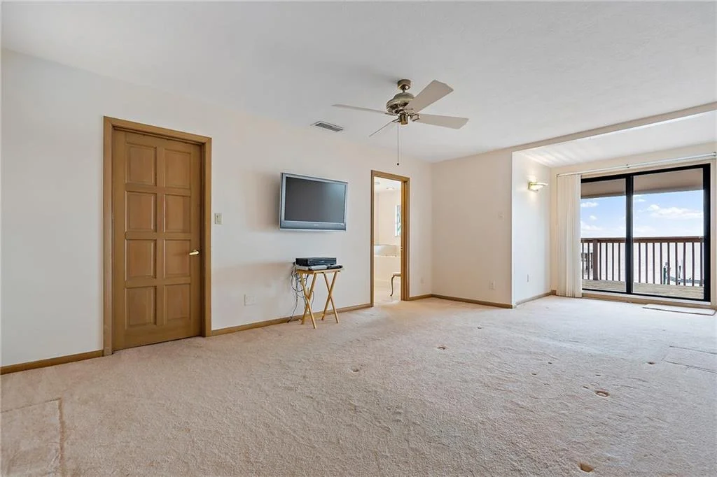 Photo of 4230 NE Joes Point Road