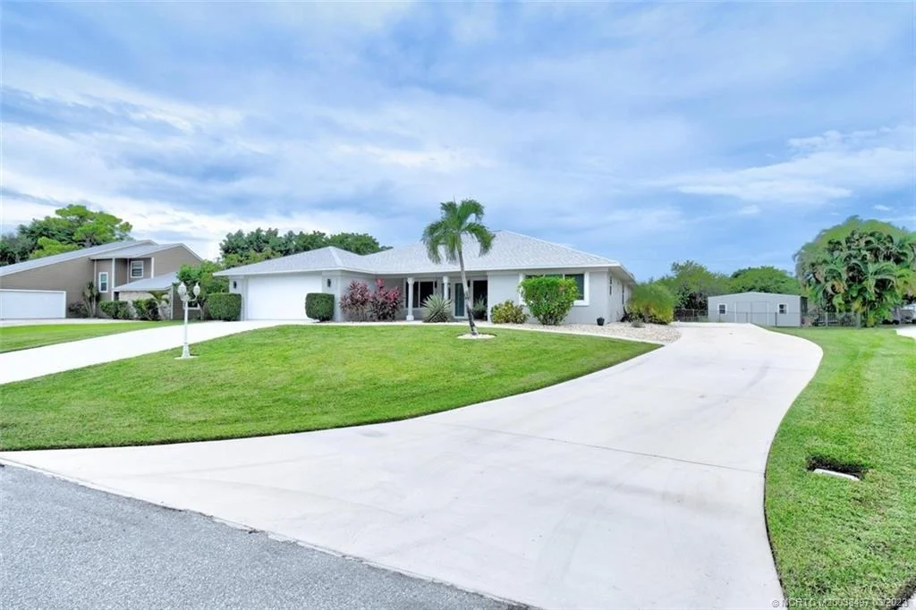 Photo of 2914 NE Rosetree Drive
