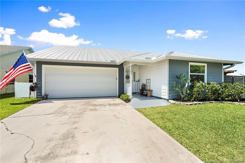 Photo of 4401 SE Satinleaf Place