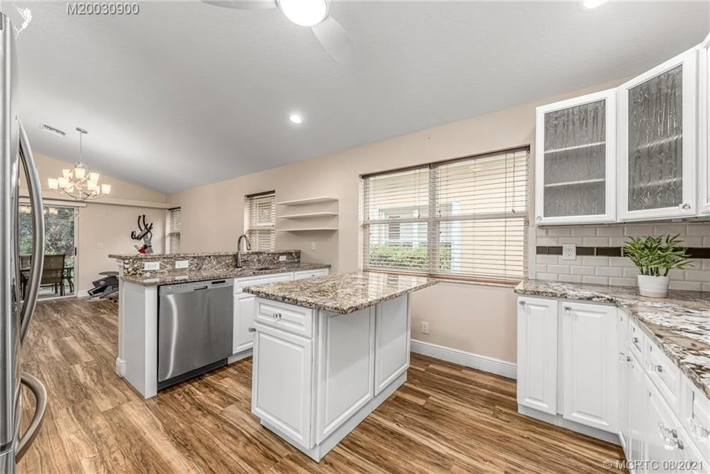 Photo of 7204 SE Seagate Lane