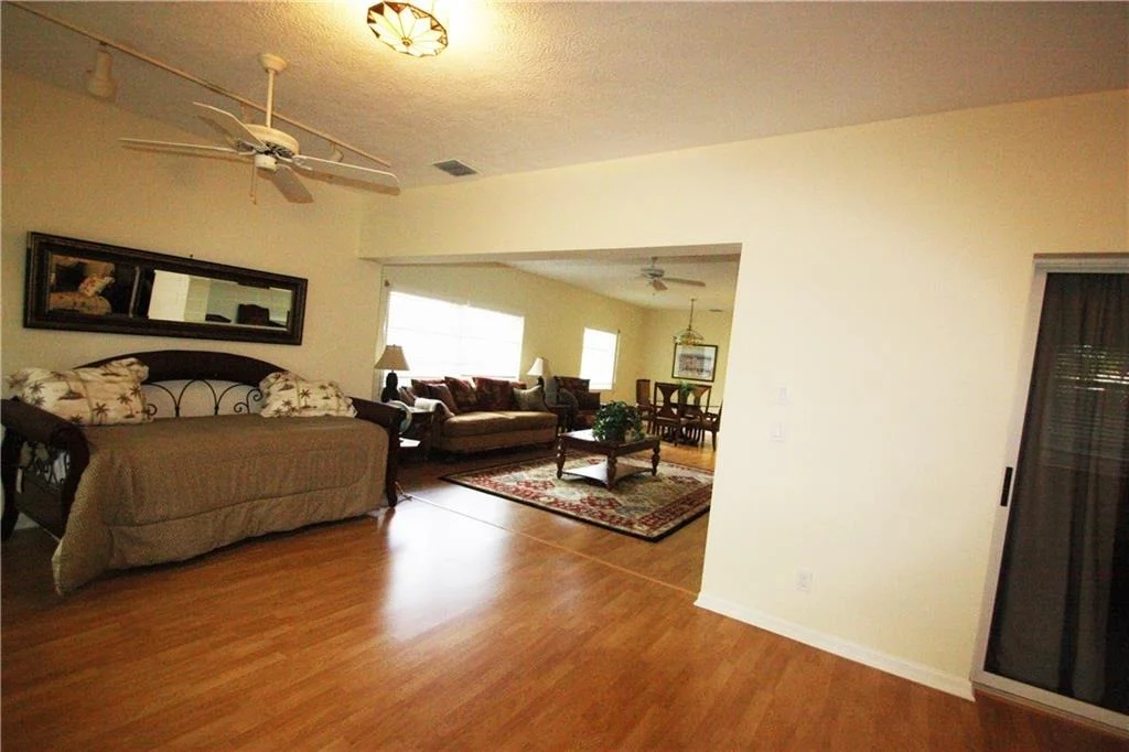 Photo of 3832 SE Fairway W