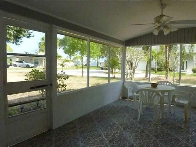 Photo of 920 NE Key Drive