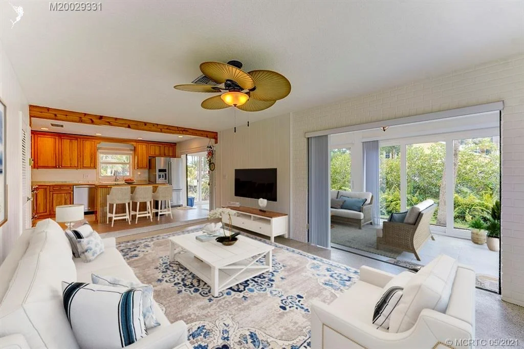 Photo of 799 SW Tanglewood Trail