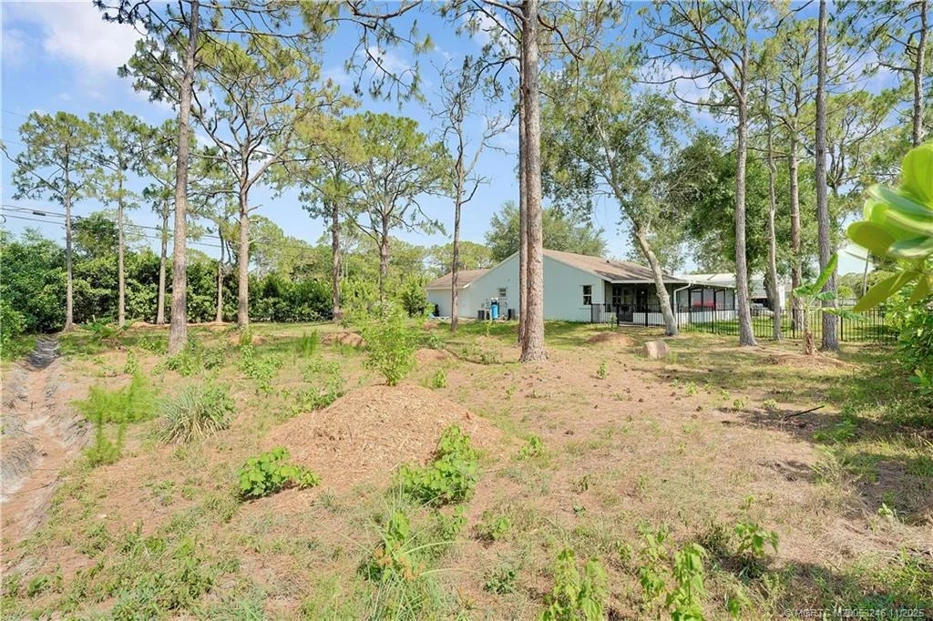 Photo of 16705 130th Avenue N