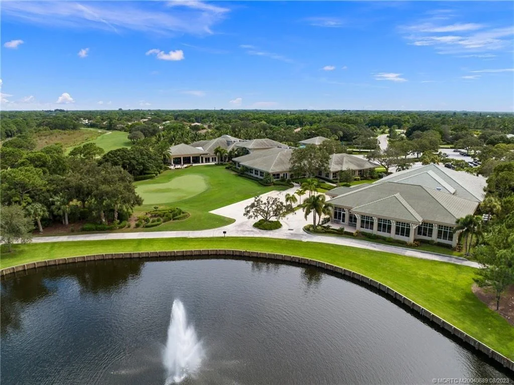 Photo of 3435 SE Putnam Court