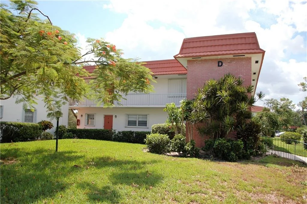 Photo of Unit D4 at 2600 SE Ocean Boulevard