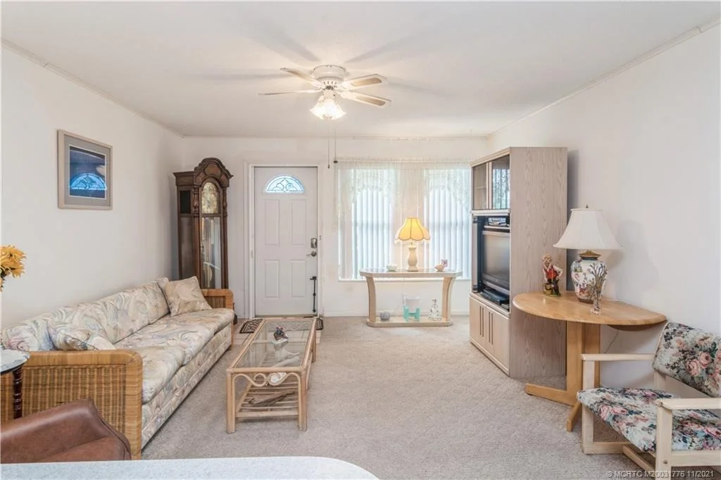 Photo of 123 SW Hideaway Place