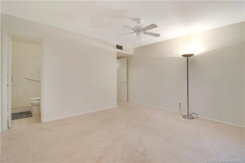 Photo of Unit D2 at 2600 SE Ocean Boulevard