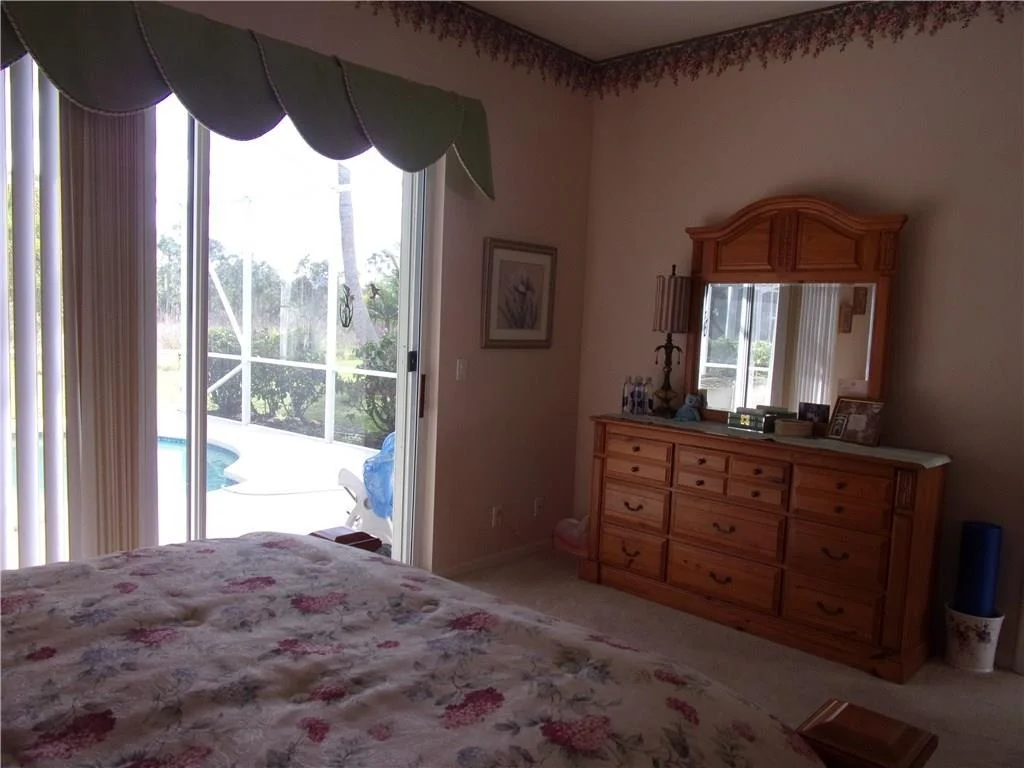 Photo of 7325 SE Seagate Lane SE