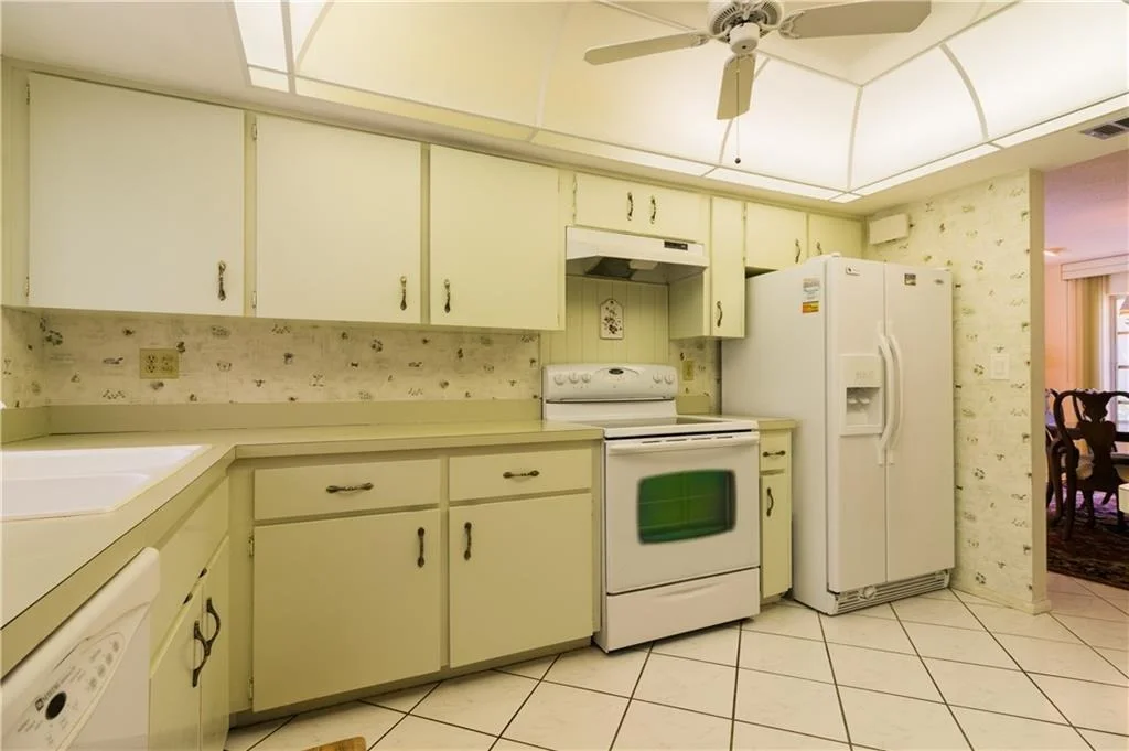 Photo of 2841 SE Fairway W