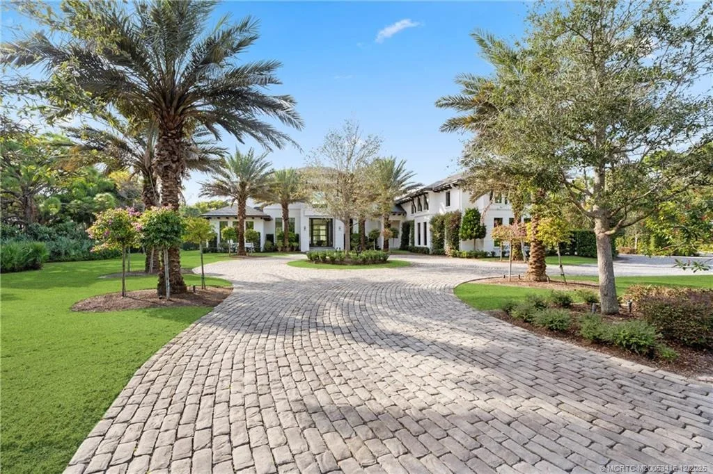 Photo of 210 Bears Club Drive