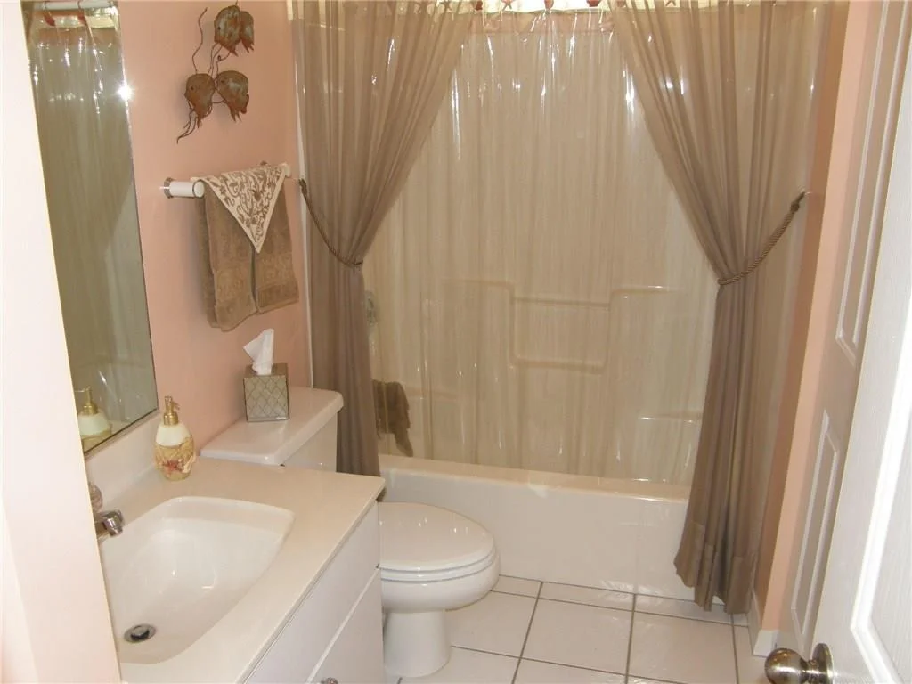 Photo of 51 Nettles Boulevard