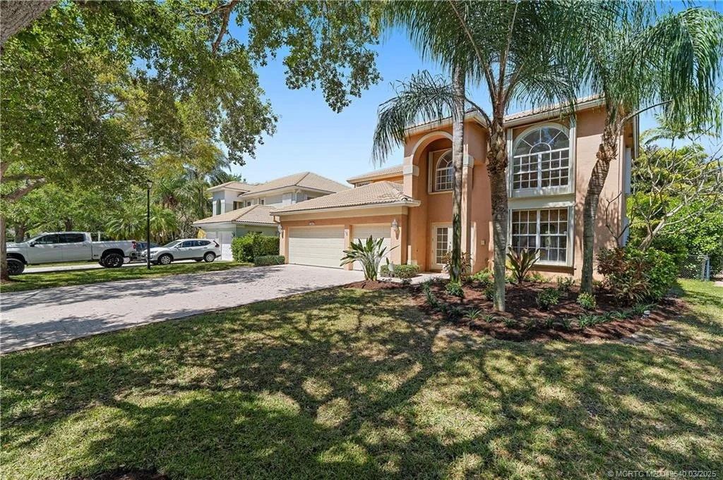 Photo of 1100 Lakeshore Drive