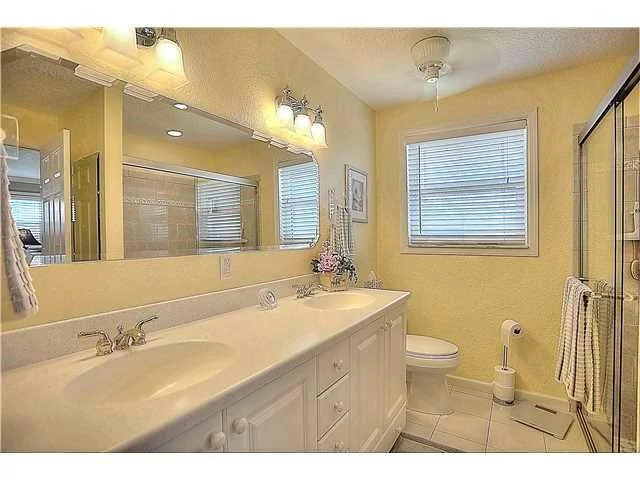 Photo of 2861 SE Fairway West