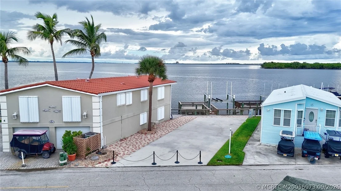 Photo of 5 Nettles Boulevard