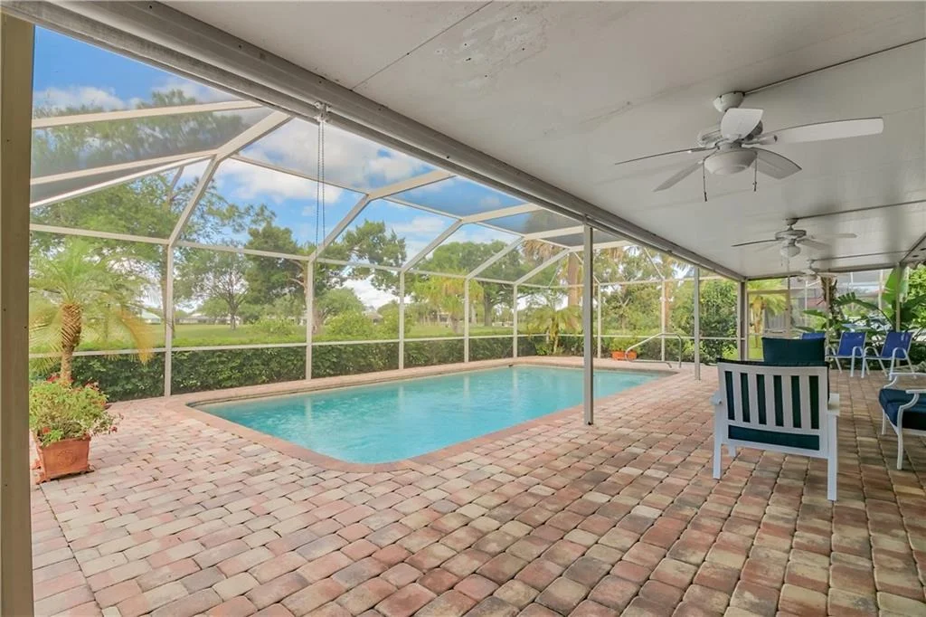 Photo of 4053 SE Fairway E